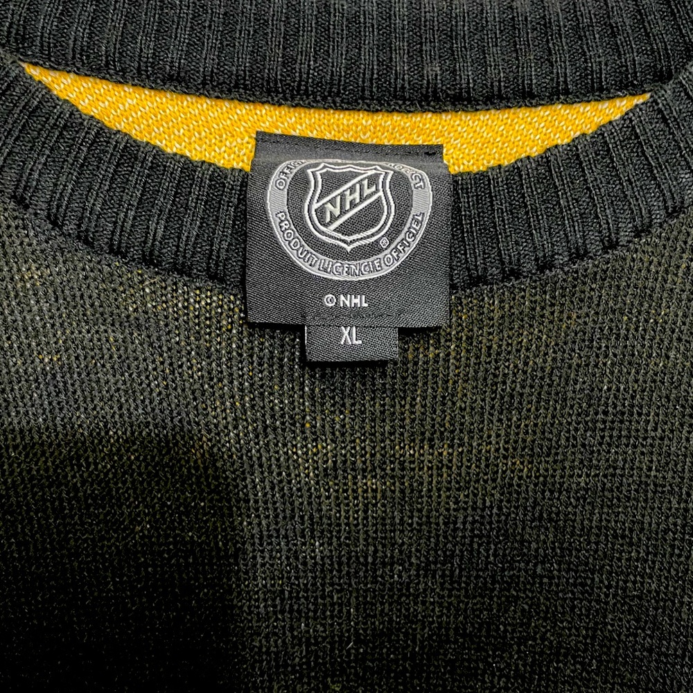 BRAND NEW NHL PITTSBURGH PENGUINS SWEATER